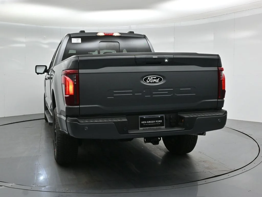 New 2026 Gray Ford XLT image 25