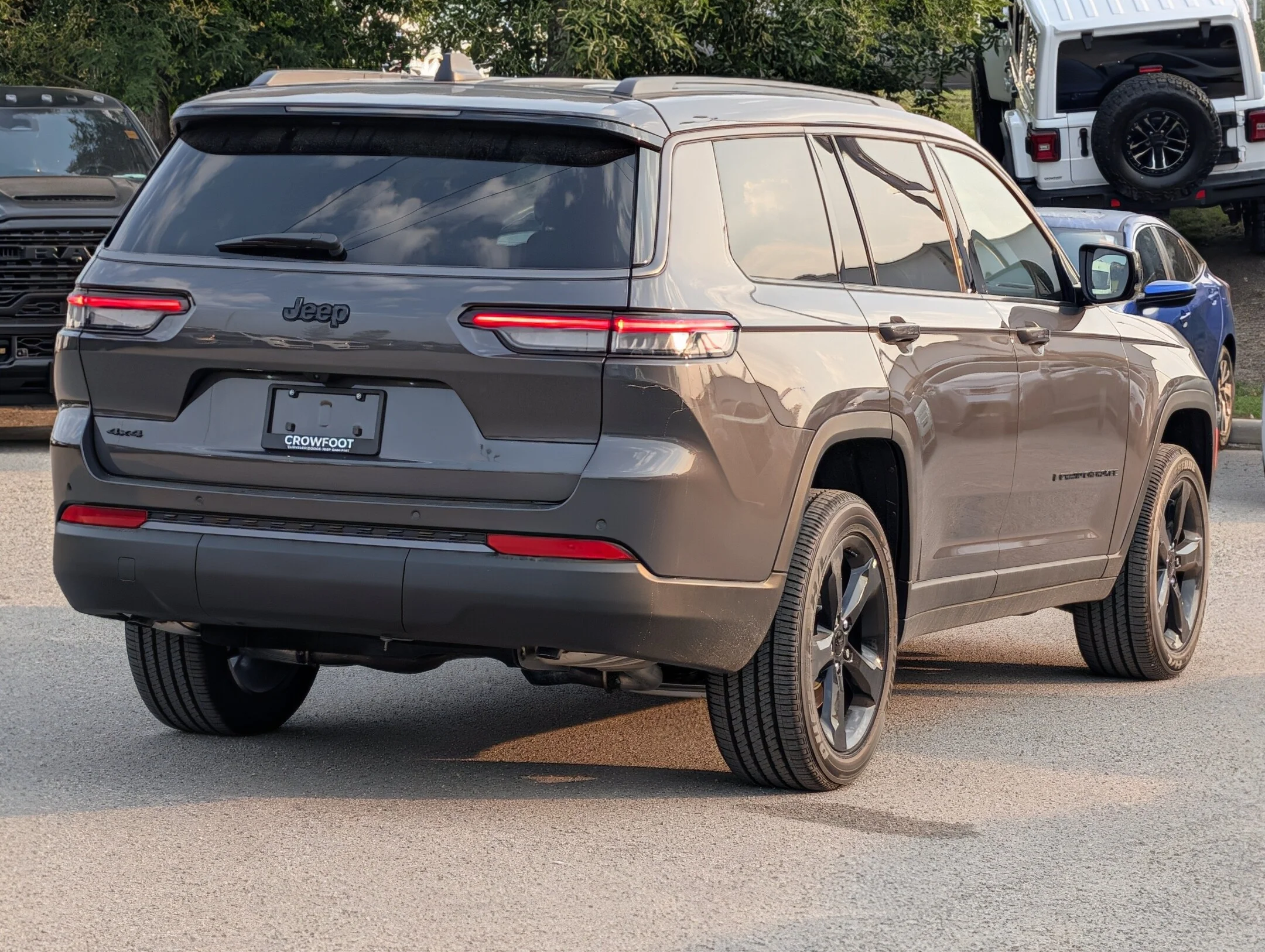 New 2026 Grey Jeep Altitude - - 20 Gloss Black Wheels - Capri Leatherette/Suede - Remote Start - Altitude Pkg & More! image 8