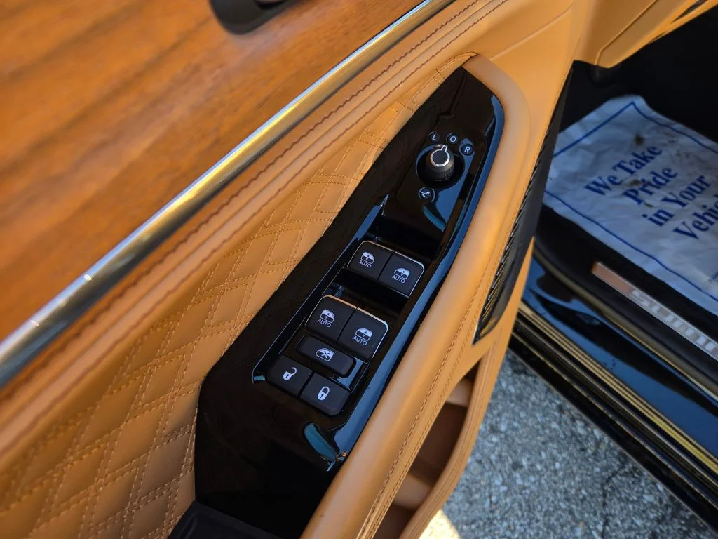 Used 2024 Black Jeep Summit image 15
