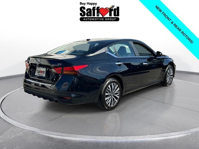 Used 2023 Black Nissan 2.5 SV image 7
