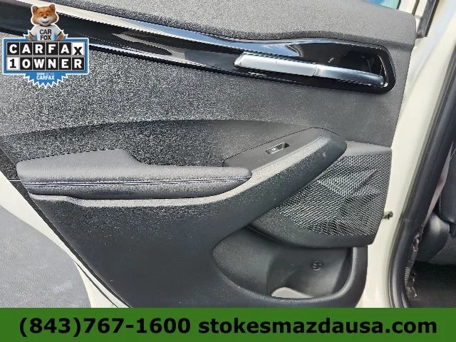 Used 2023 White Kia S image 18