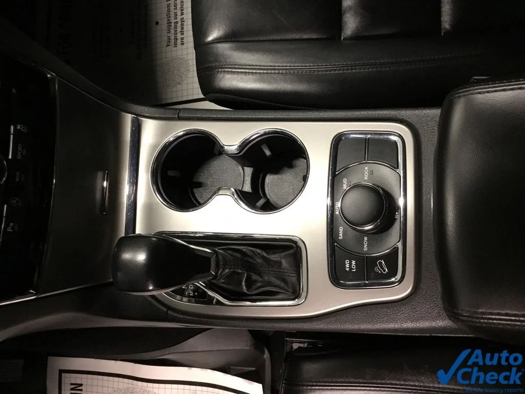 Used 2020 Gray Jeep Limited image 53