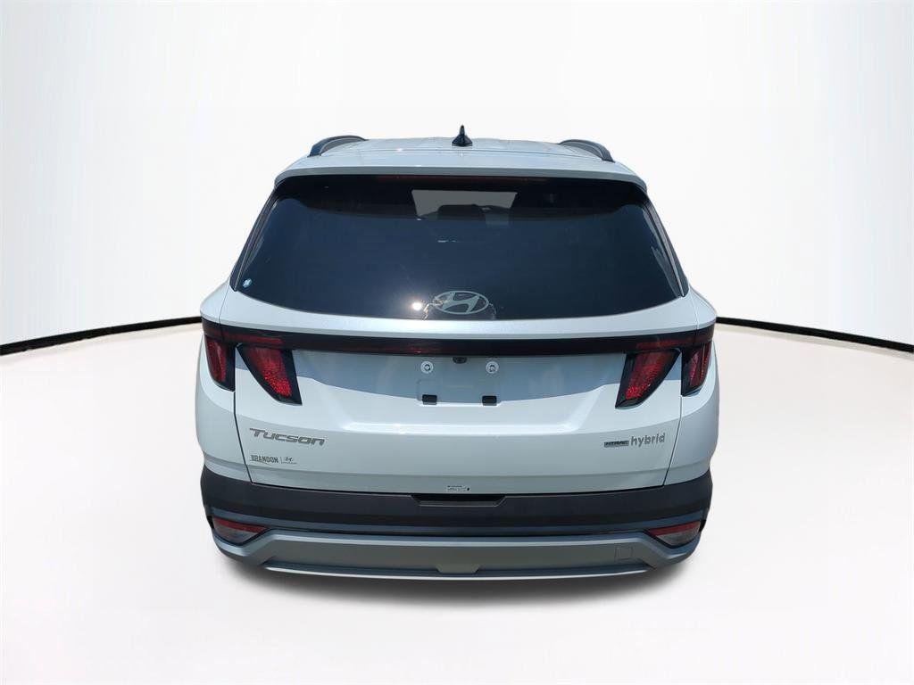 New 2026 White Hyundai SEL AWD image 6
