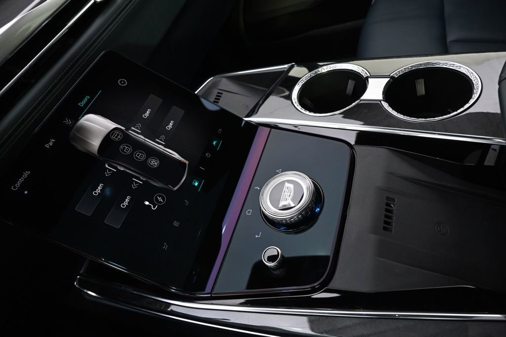 2025 Cadillac Escalade IQ Luxury 2 - Photo 33