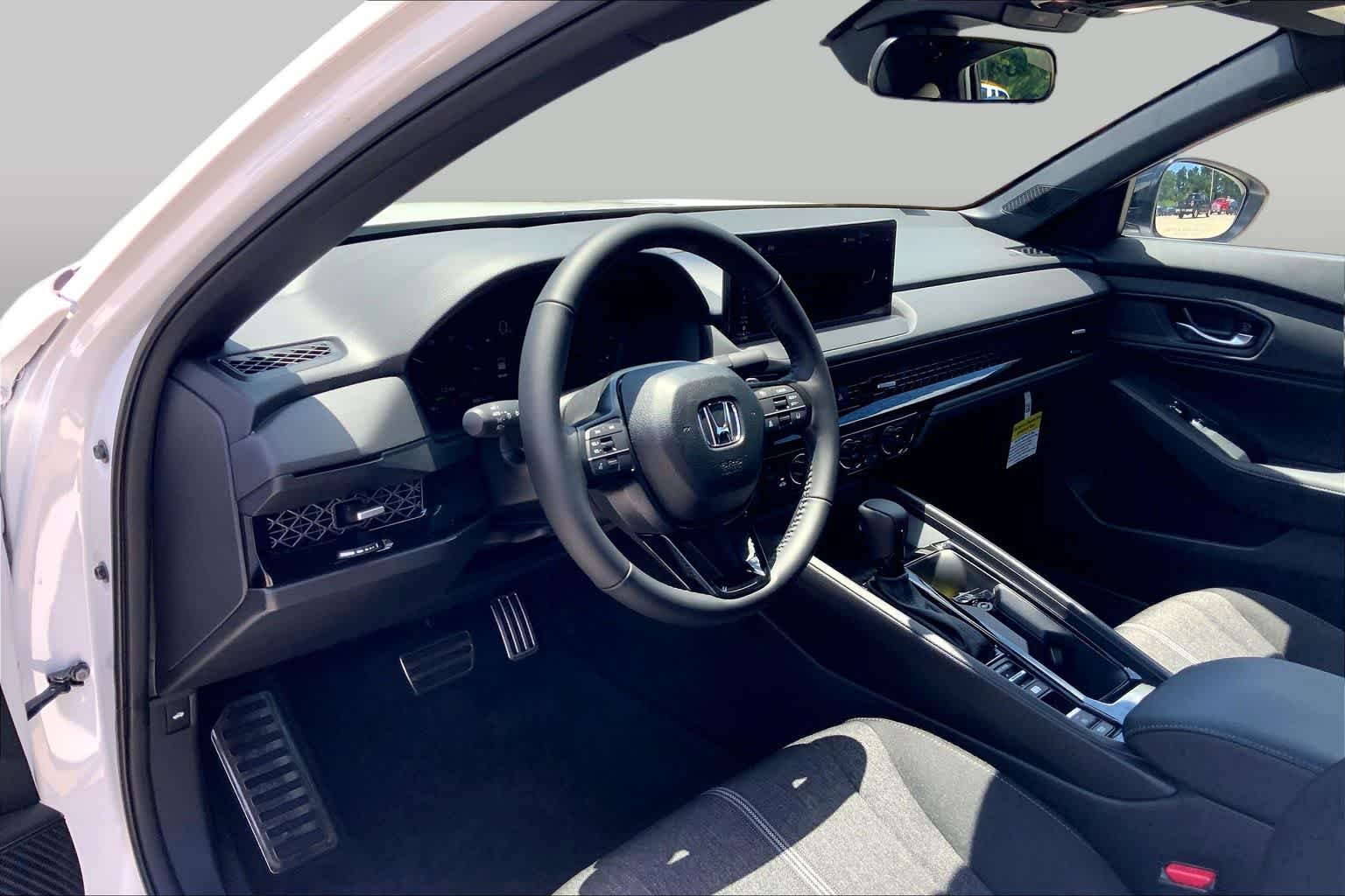 New 2026 Platinum White Pearl Honda Sport Hybrid image 8