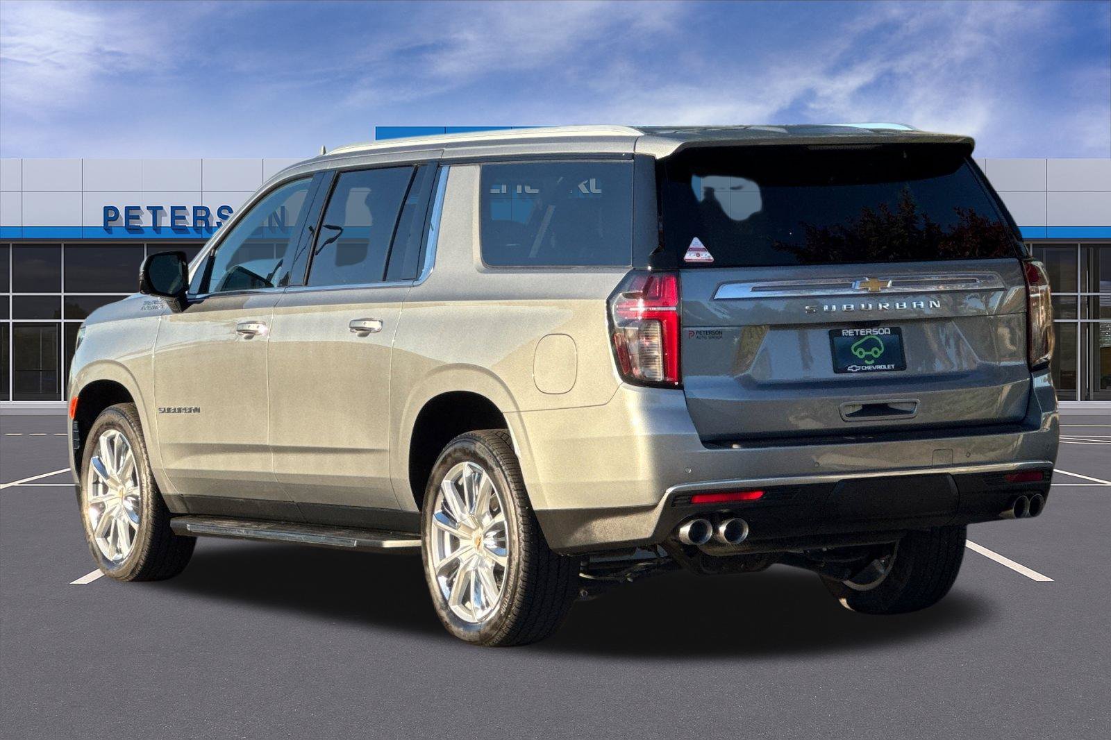 Used 2023 Gray Chevrolet High Country image 6