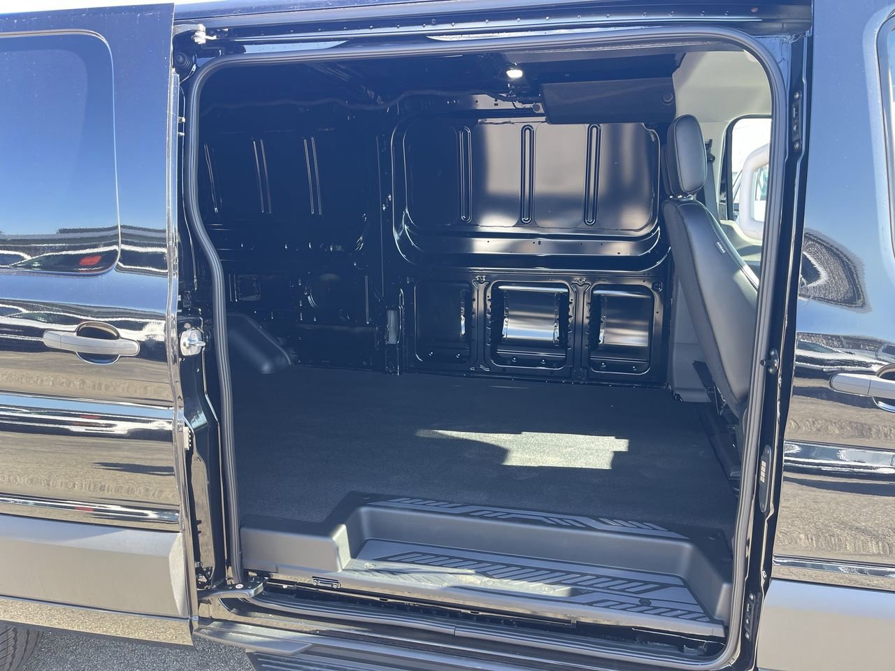 New 2025 Agate Black Metallic Ford  image 18