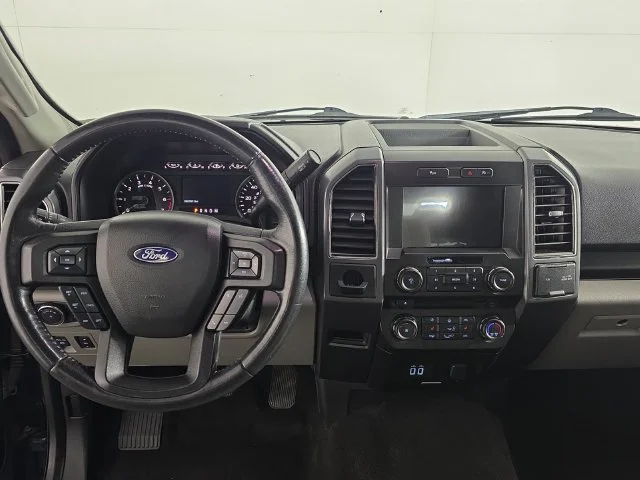 Used 2018 Blue Ford XLT image 13