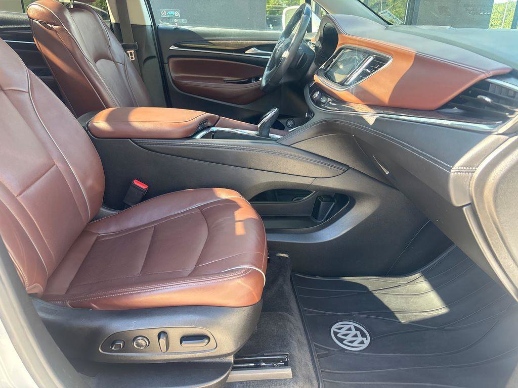 Used 2020 White Buick Avenir image 27