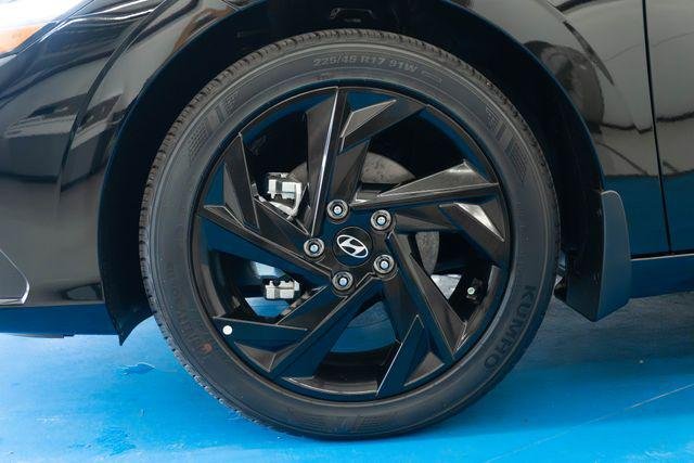 New 2026 Black Hyundai SEL Sport image 2