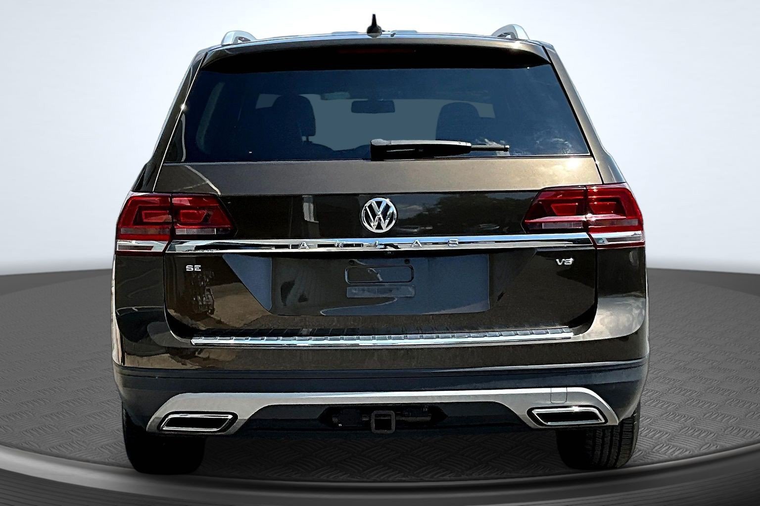Used 2019 Brown Volkswagen 3.6L V6 SE image 4
