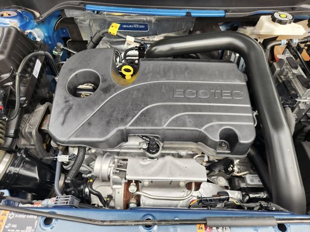 Used 2024 Downpour Metallic GMC SLE image 32