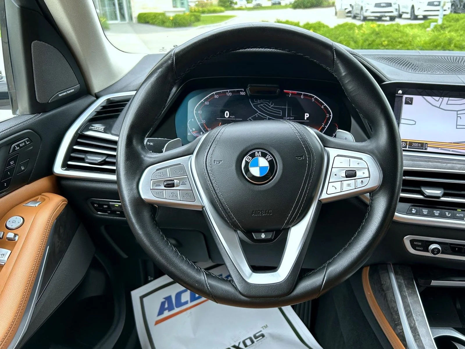Used 2020 White BMW xDrive40i image 11