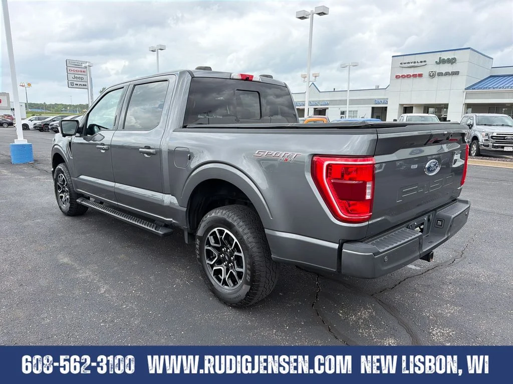 Used 2023 Gray Ford XLT image 3