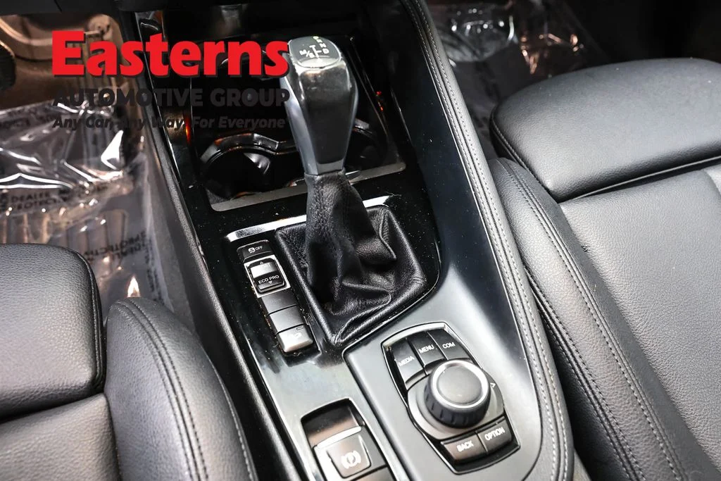 Used 2018 Black BMW xDrive28i image 12