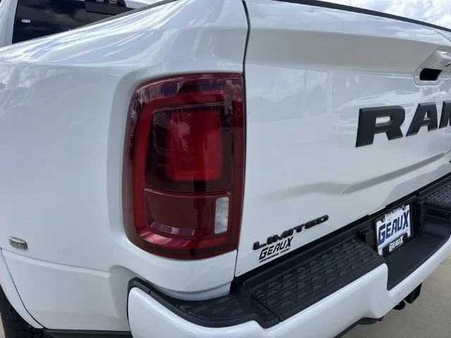 New 2027 Bright White Clear-Coat Exterior Paint RAM Limited image 15
