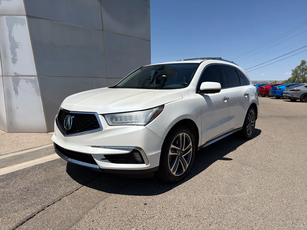 Used 2017 White Diamond Pearl Acura SH-AWD with Advance Package image 3