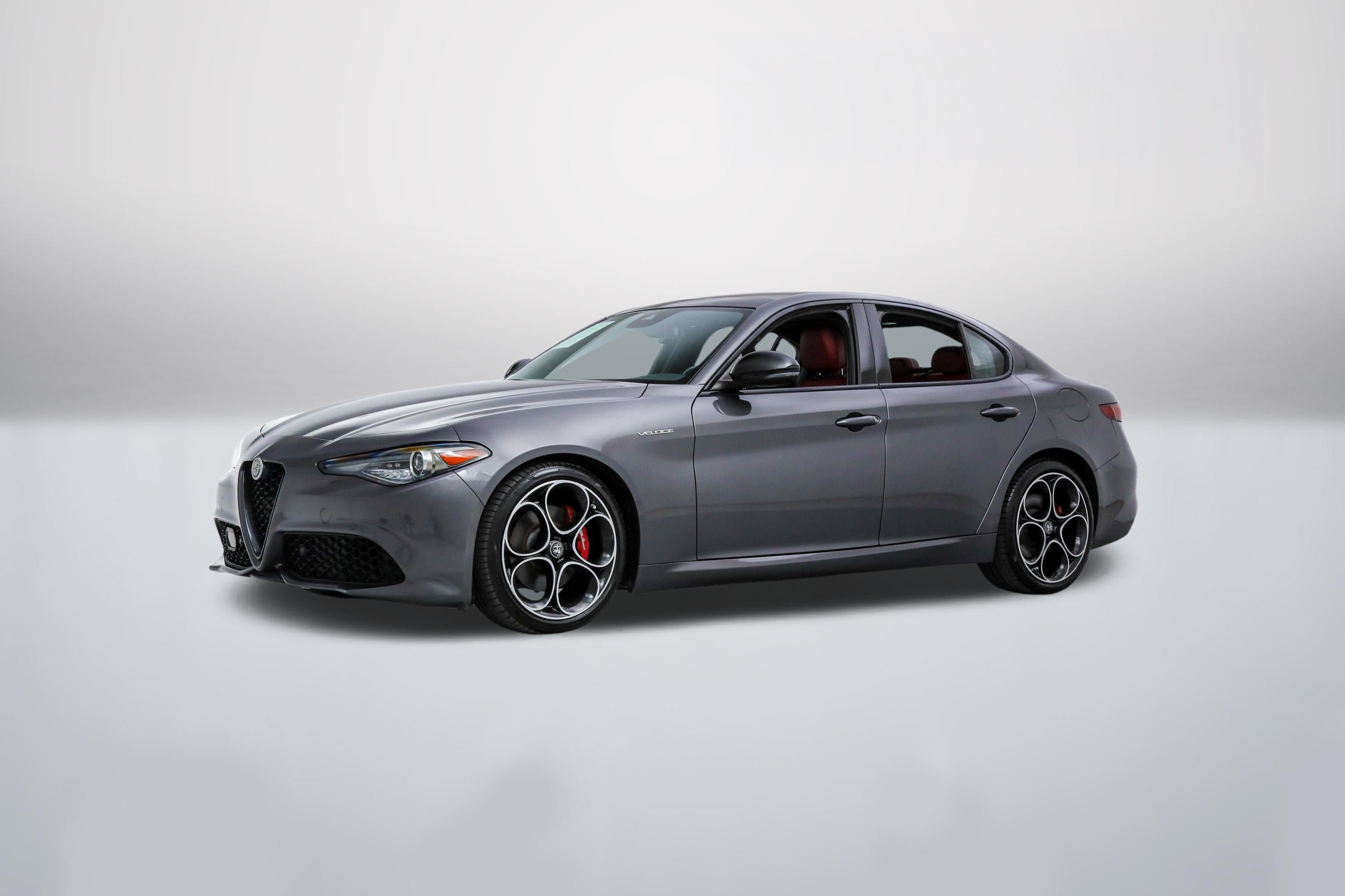 Used 2023 Gray Alfa Romeo Veloce image 1
