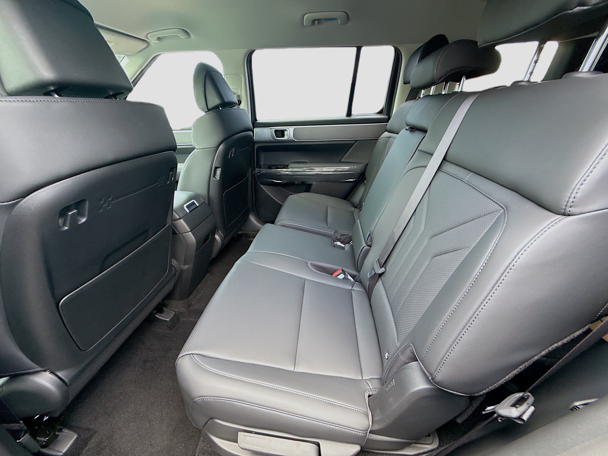 New 2026 Ecotronic Gray Hyundai SEL FWD image 41