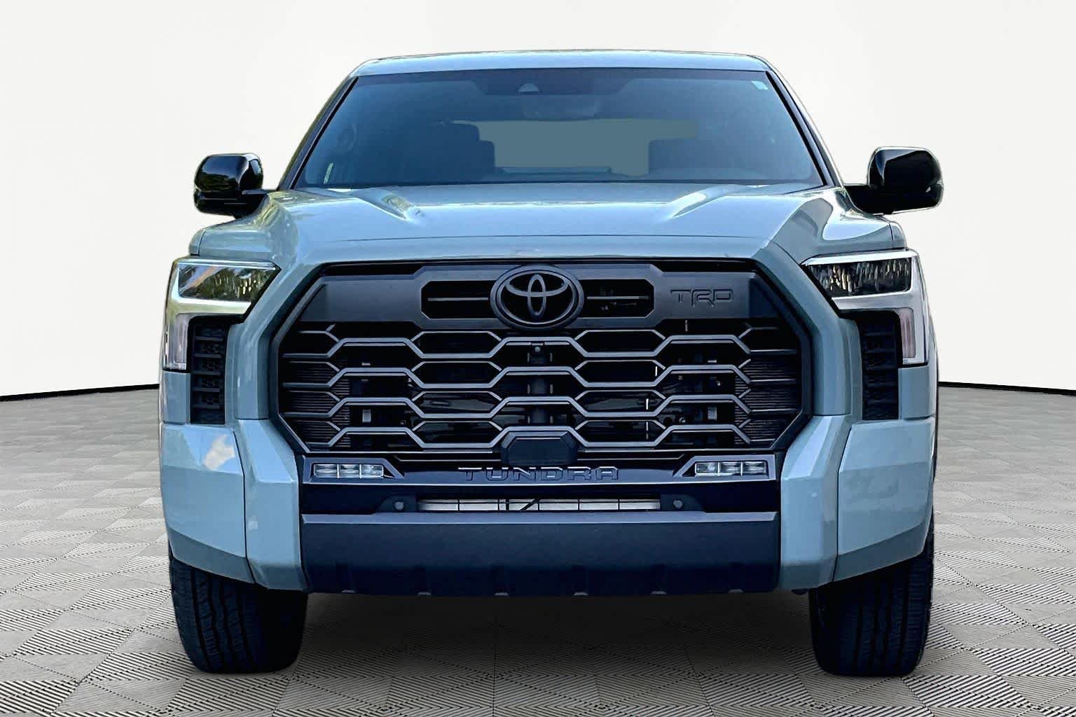 Used 2025 Lunar Rock Toyota Limited image 4