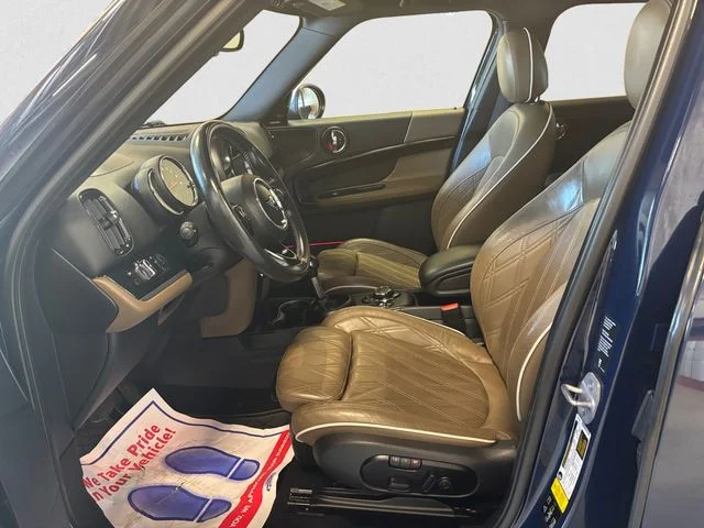 Used 2019 Blue MINI Iconic image 10