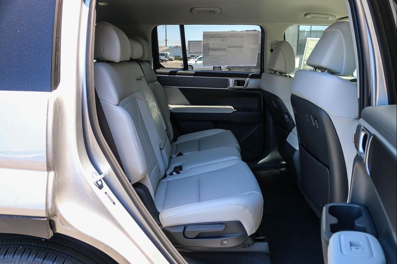 New 2026 Silver Hyundai SEL image 43
