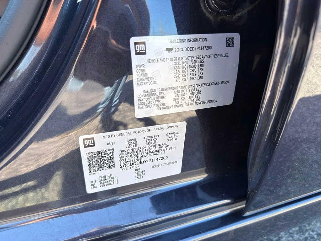 Used 2023 Gray Chevrolet LT image 38