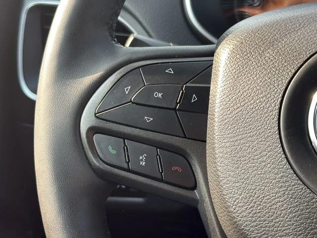 Used 2021 White Jeep Trailhawk image 23
