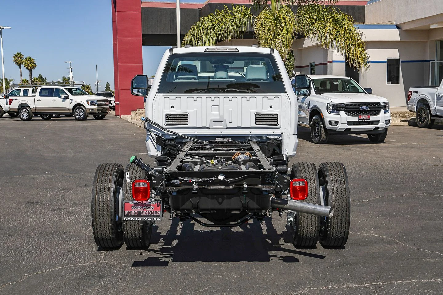 New 2026 Oxford White Ford F-450® XL image 5