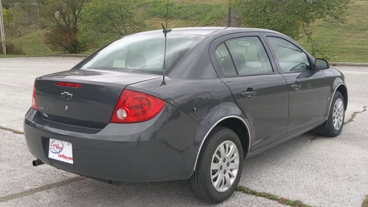 2009 Chevrolet Cobalt LT photo 2