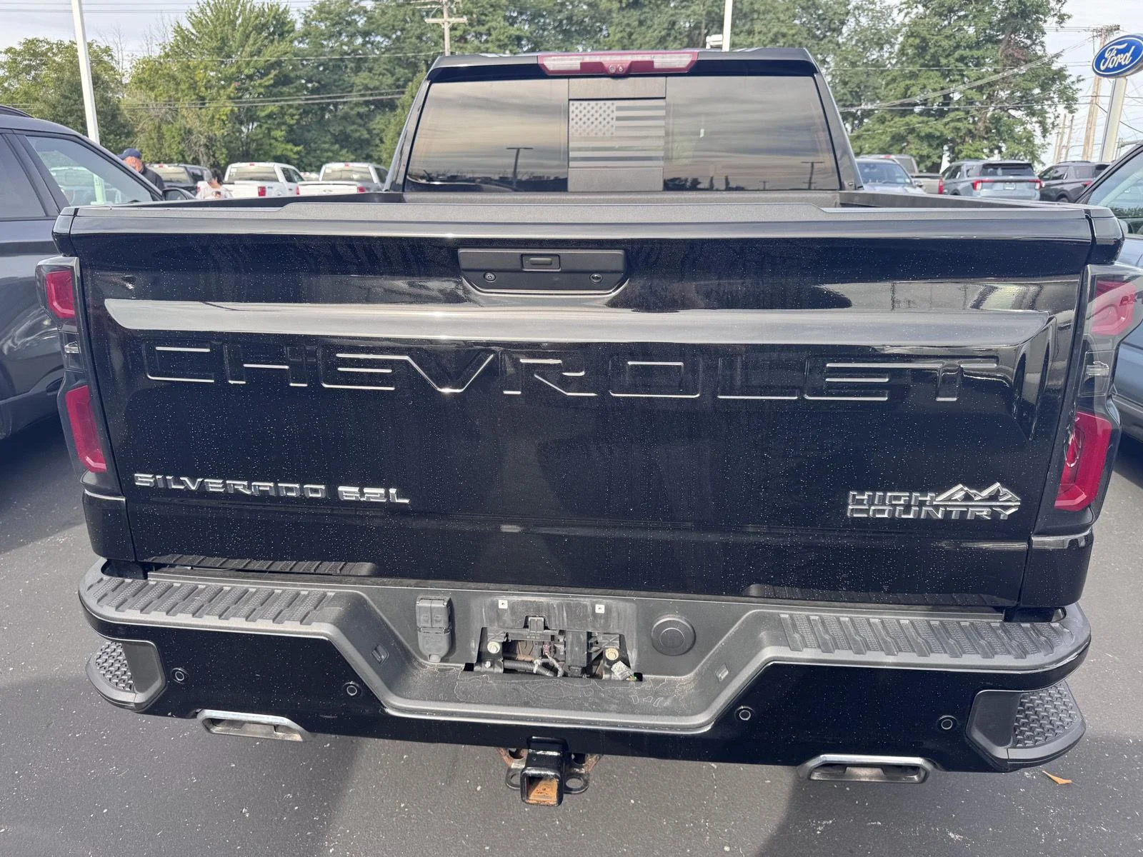 Used 2022 Black Chevrolet High Country image 5