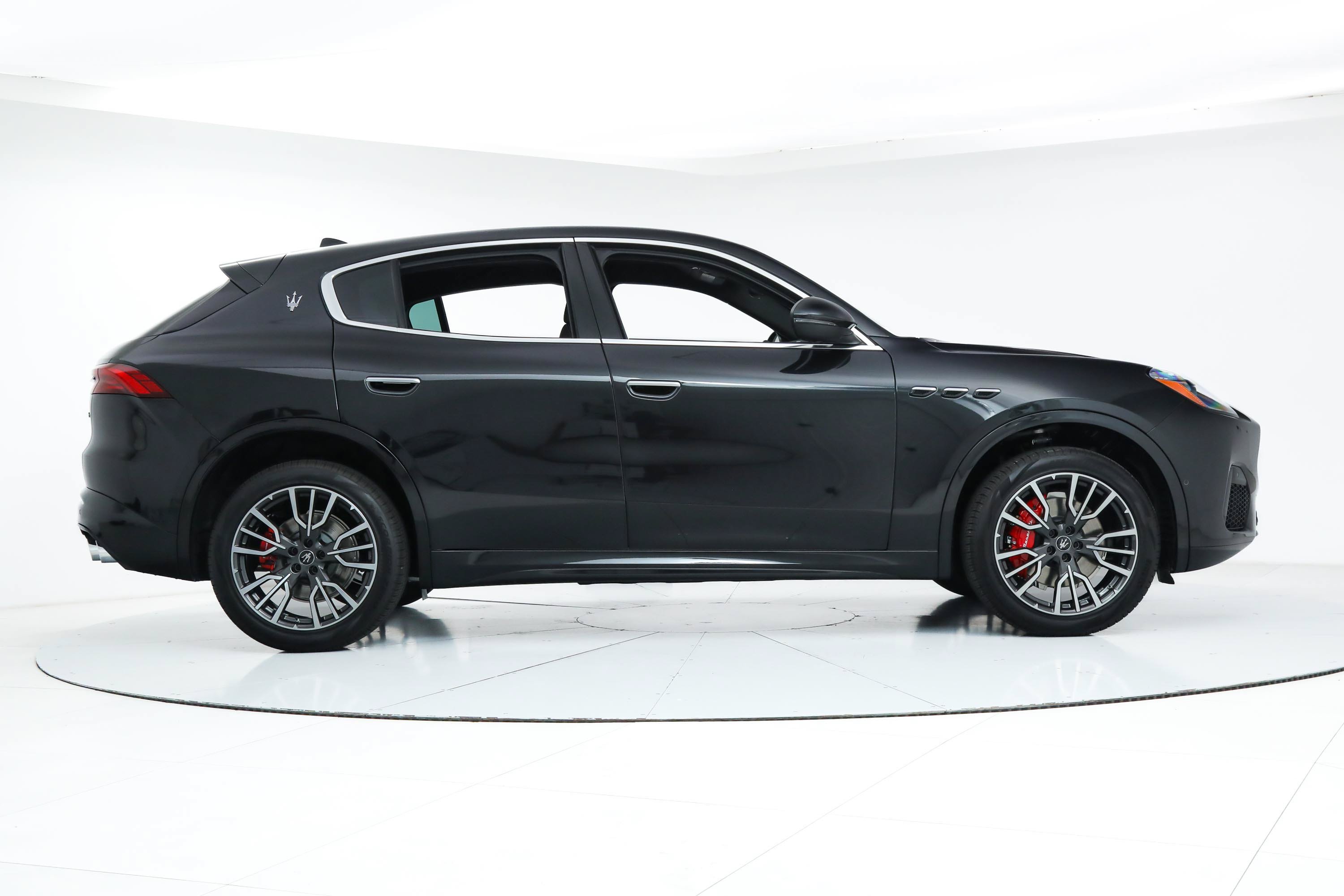New 2025 Black Maserati  image 6