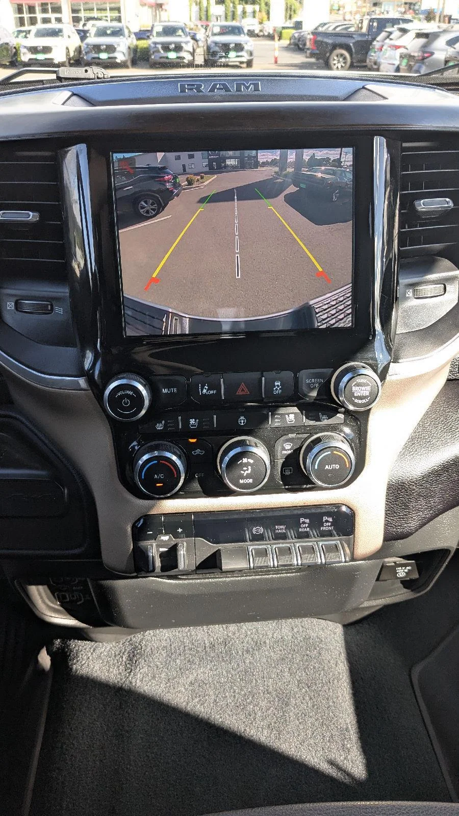 2022 RAM Ram 3500 Pickup Laramie - Photo 22