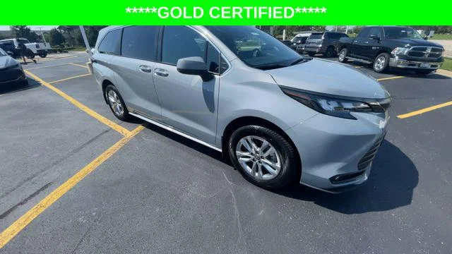 Certified Used 2022 CEMENT Toyota  image 4