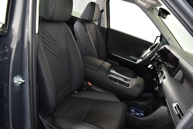 New 2026 Gray Hyundai SEL Premium AWD image 36