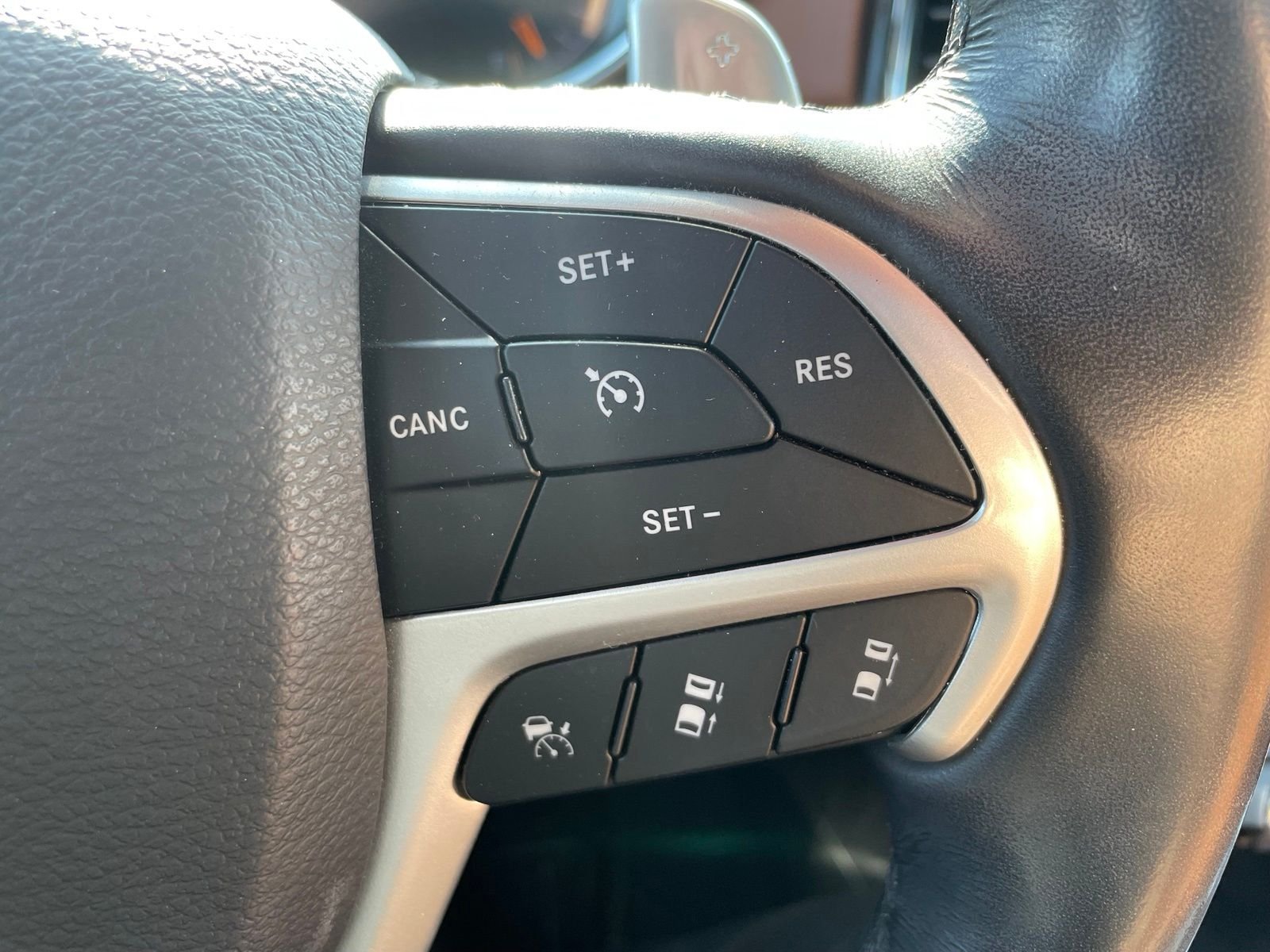 Used 2020 White Jeep Summit image 20