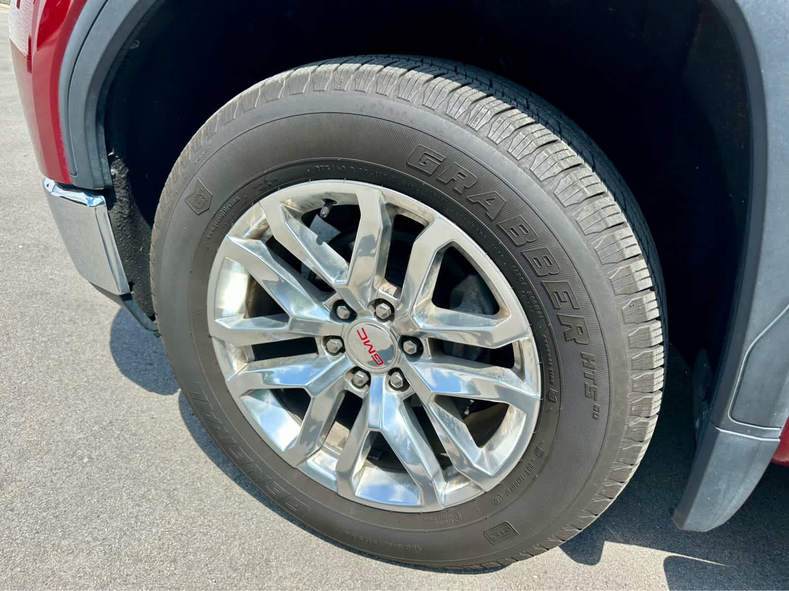 Used 2020 Red Quartz Tintcoat GMC SLE image 9