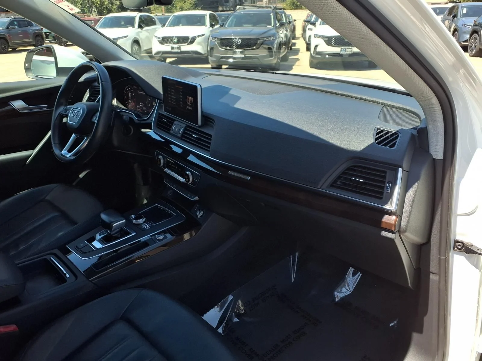 Used 2018 White Audi 2.0T image 22