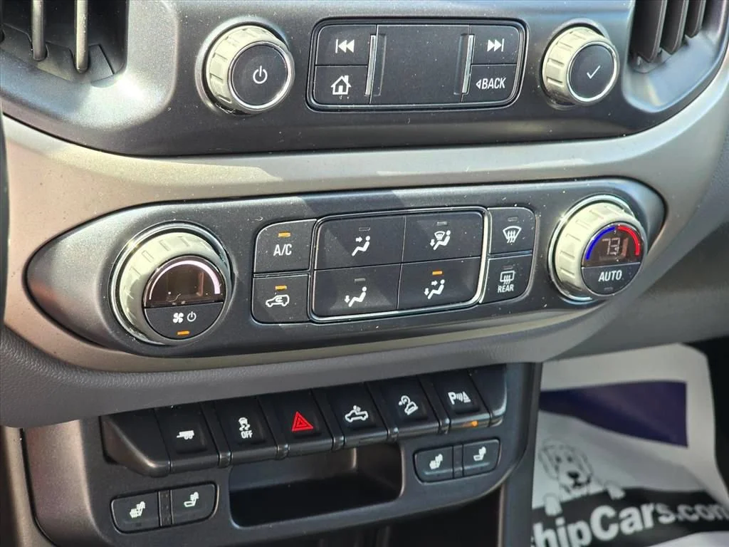 Used 2019 RED HOT Chevrolet 2WD Z71 image 17