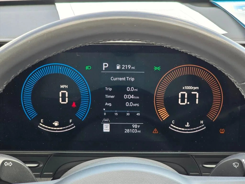 Used 2025 Gray Hyundai SEL image 7