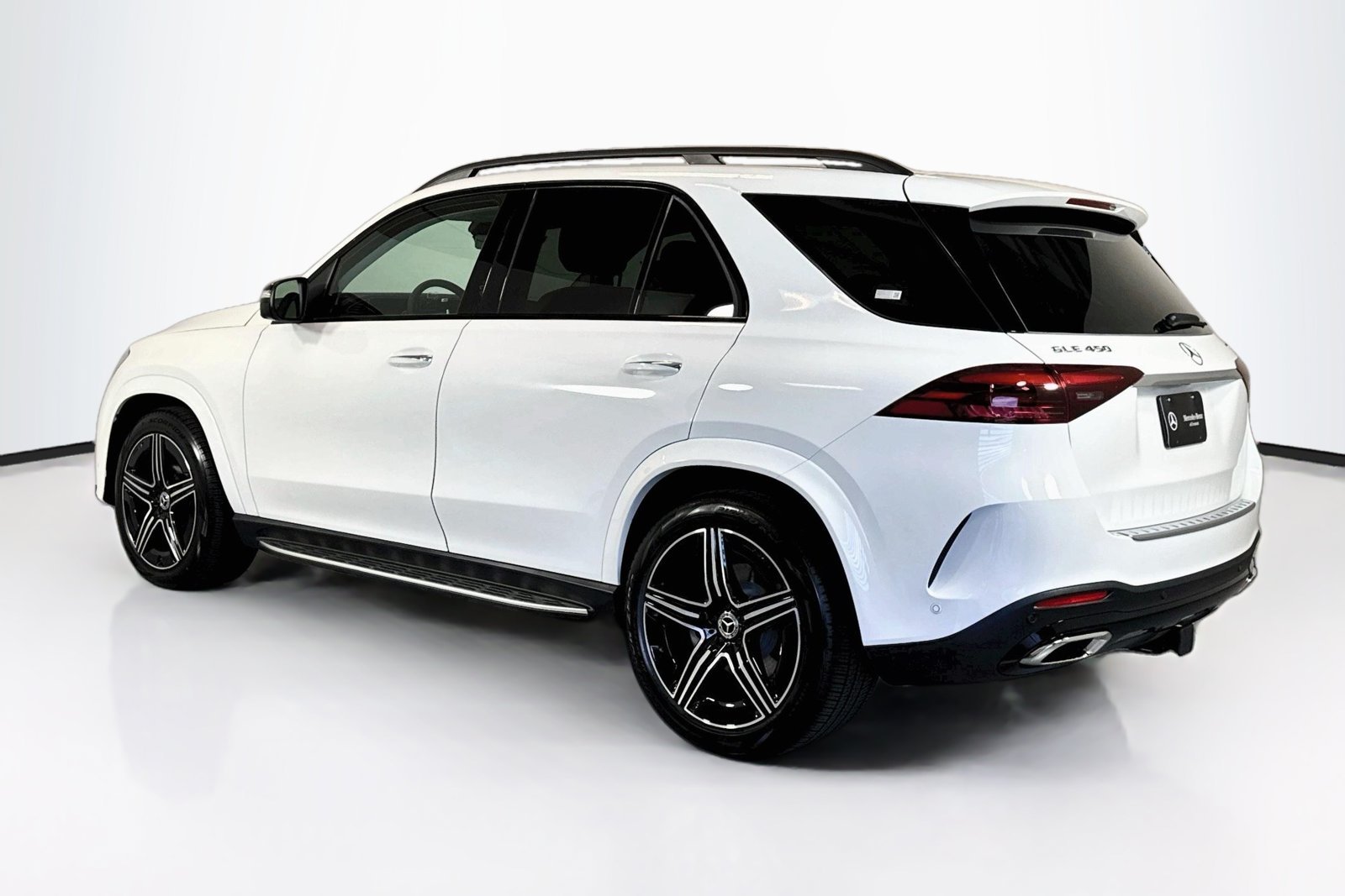 New 2026 Polar White Mercedes-Benz GLE 450 image 7