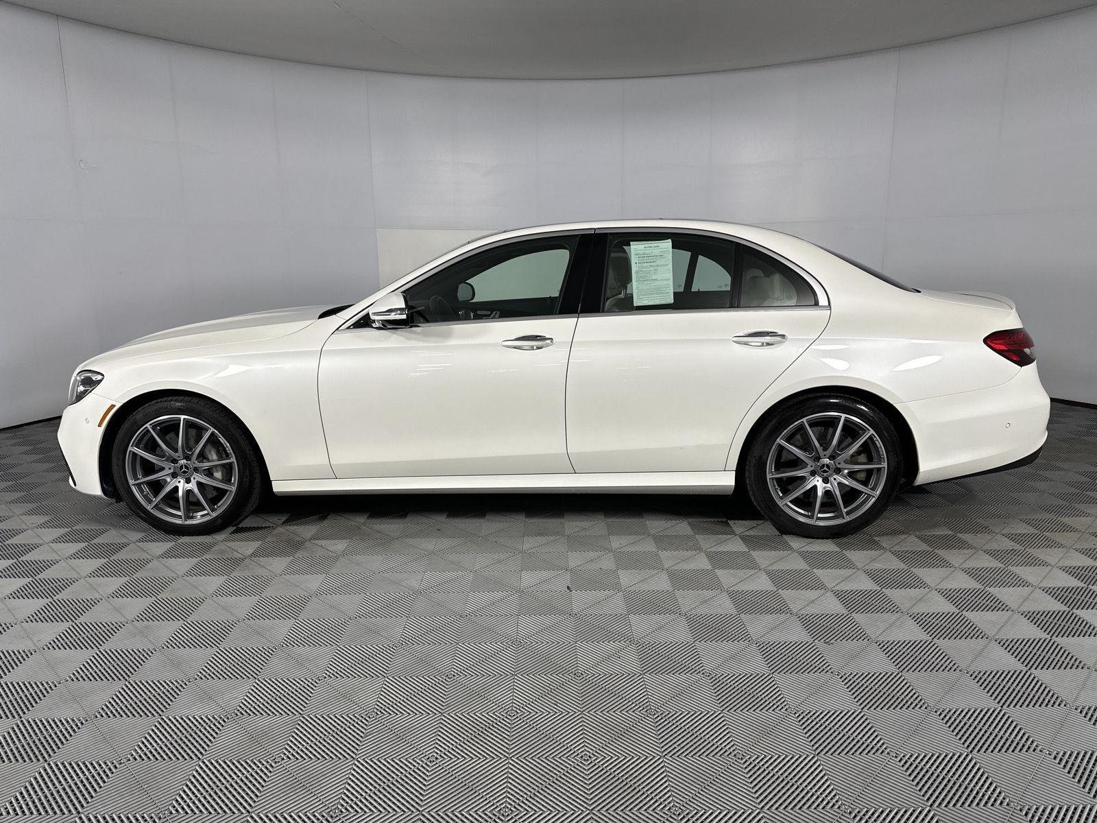 Used 2023 MANUFAKTUR Diamond White Mercedes-Benz E 450 image 5
