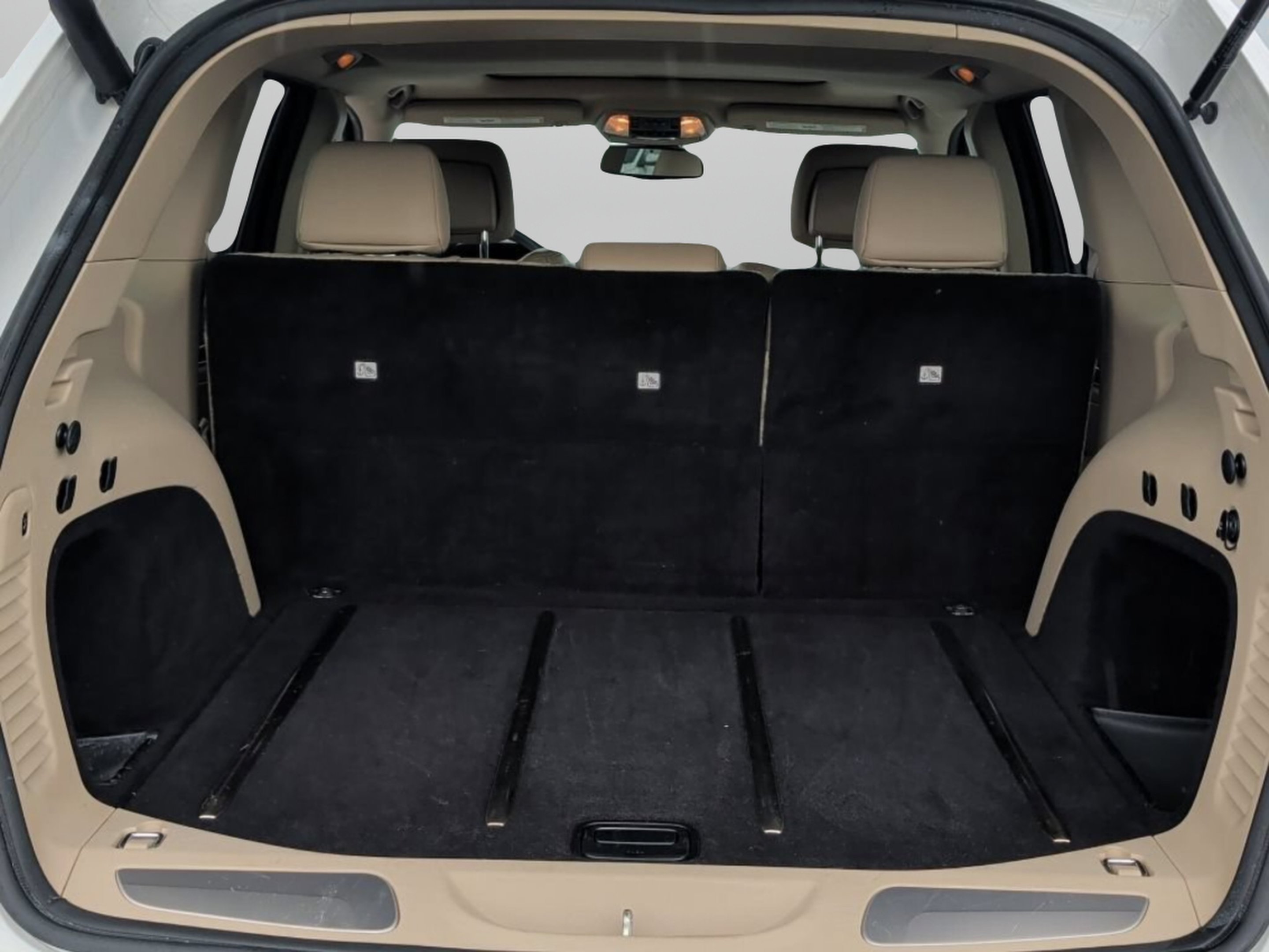Used 2015 Bright White Clearcoat Jeep Limited image 17