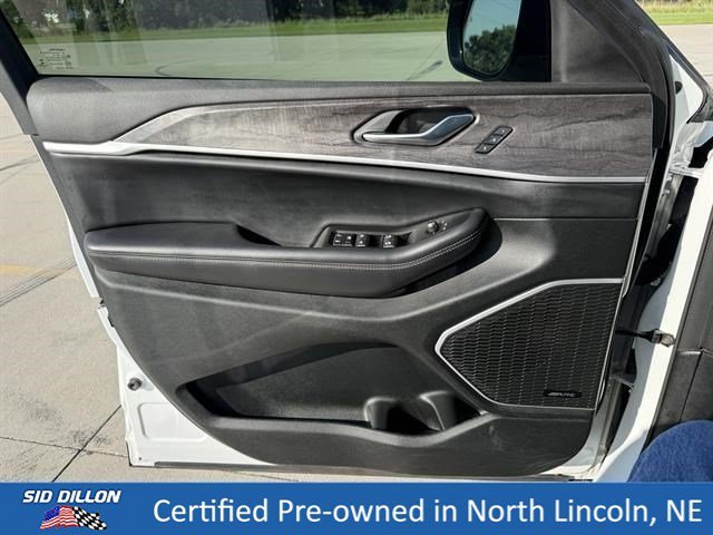Used 2021 Bright White Clearcoat Jeep Limited image 18