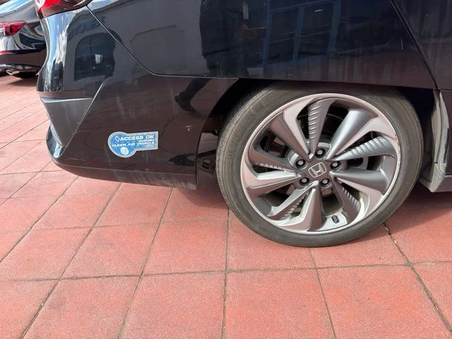 Used 2020 Black Metallic Honda Touring image 17