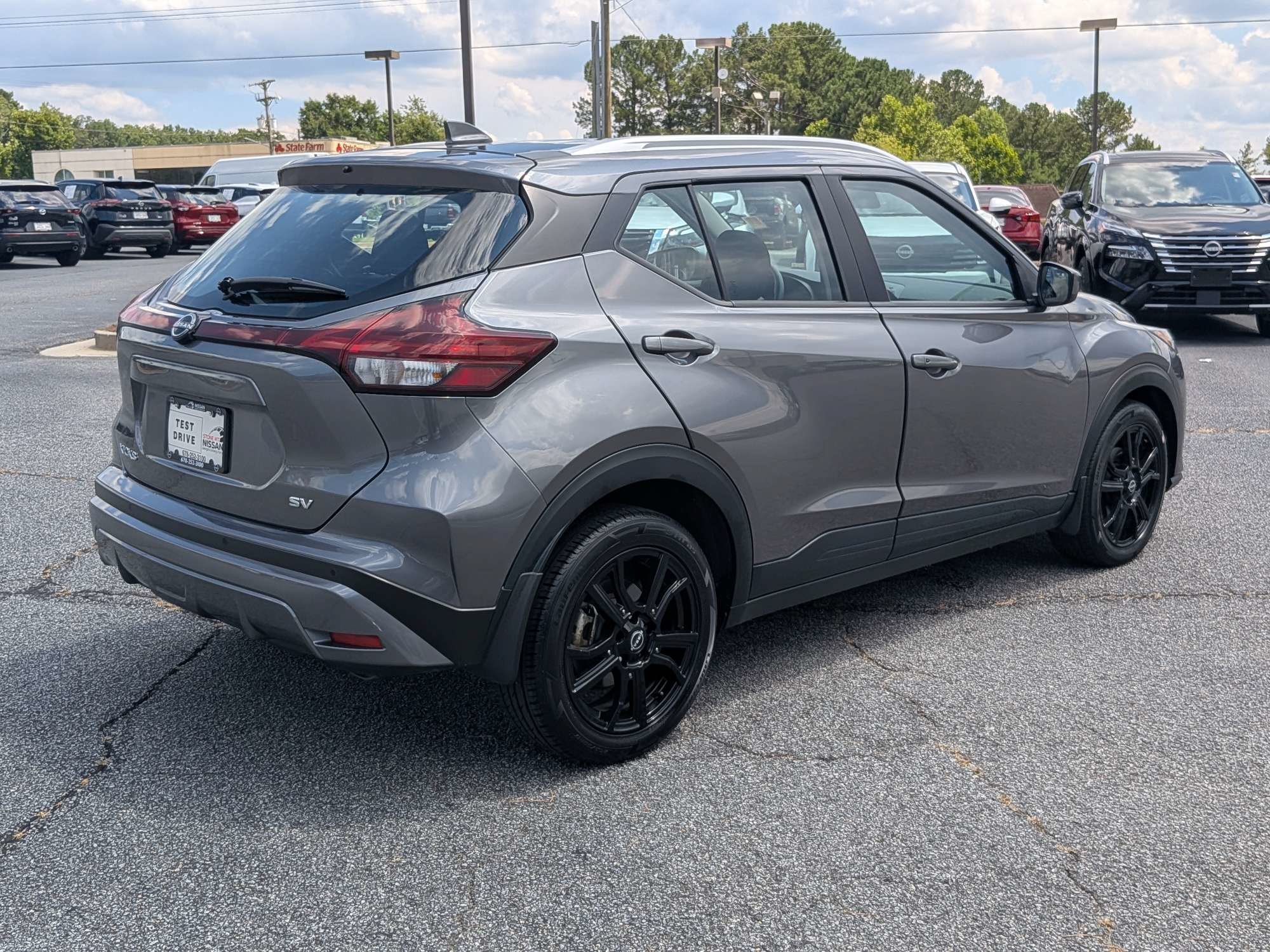 Used 2024 Gray Nissan SV image 3