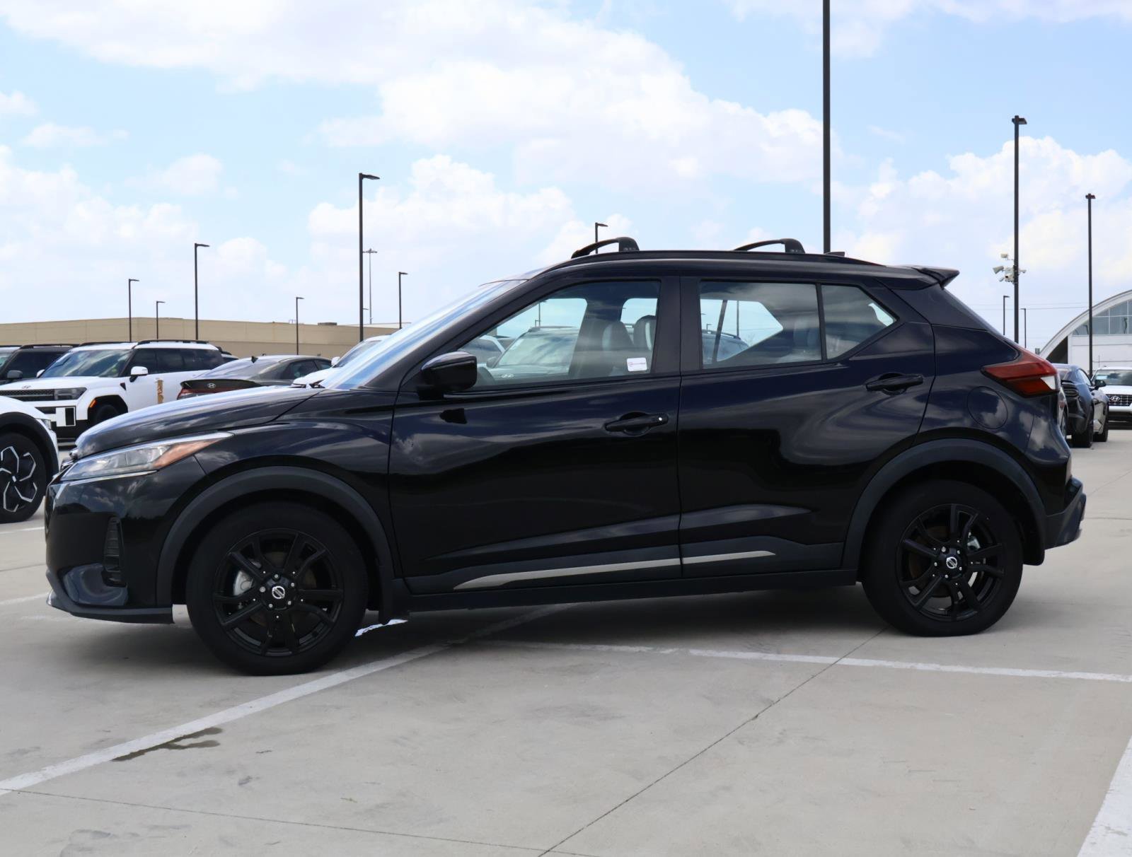 Used 2021 Nissan Kicks SR with VIN 3N1CP5DVXML527972 for sale in Friendswood, TX