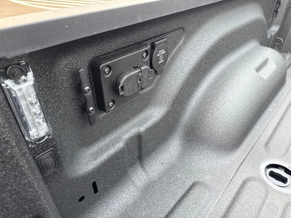 New 2026 Ceramic Gray Clear-Coat Exterior Paint RAM LARAMIE image 22