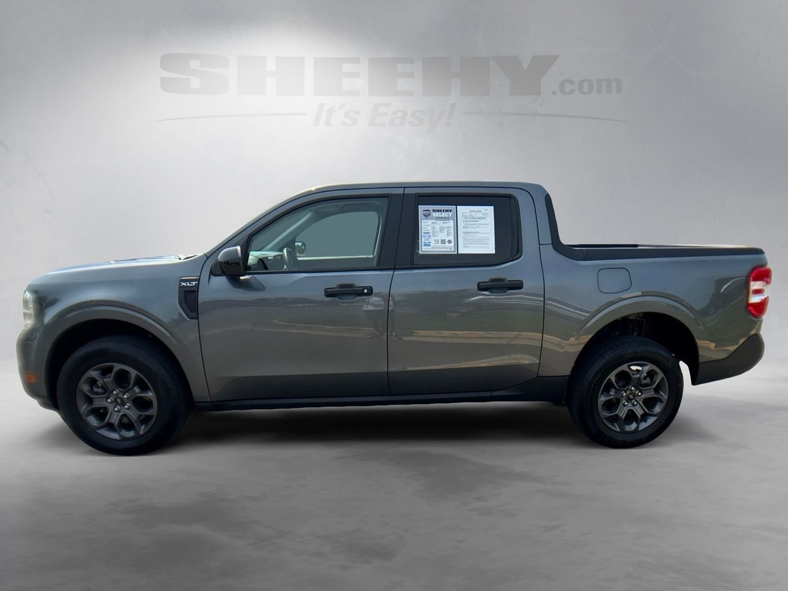 Used 2024 Gray Ford XLT image 16