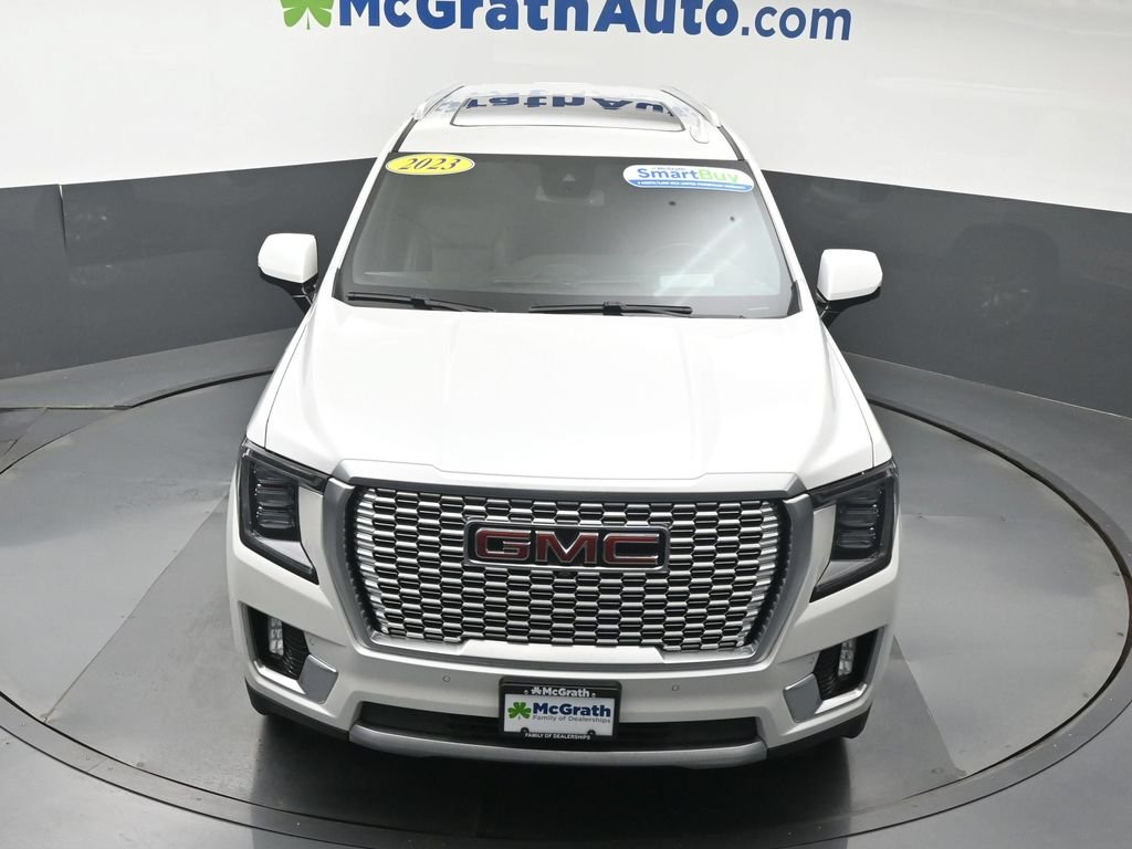 Used 2023 White GMC Denali image 30